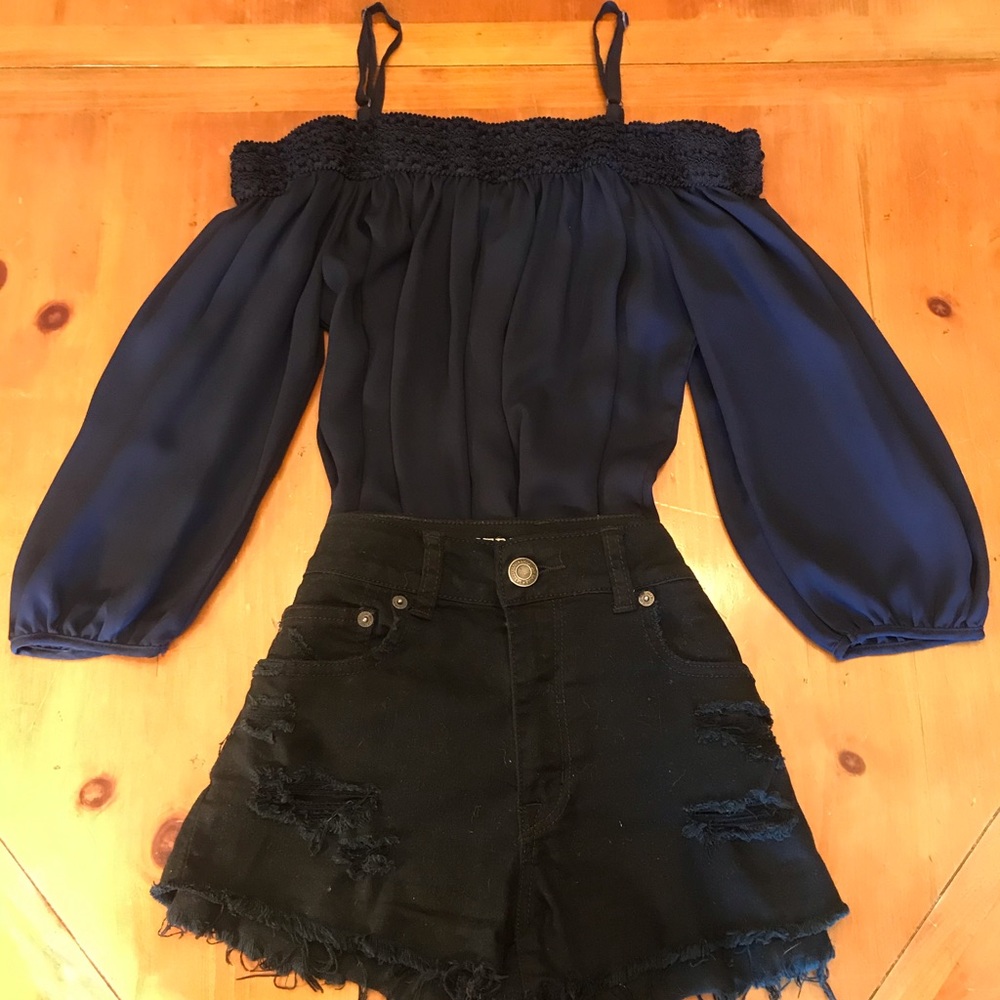 Off-Shoulder Blouse w/ Adjustable Straps